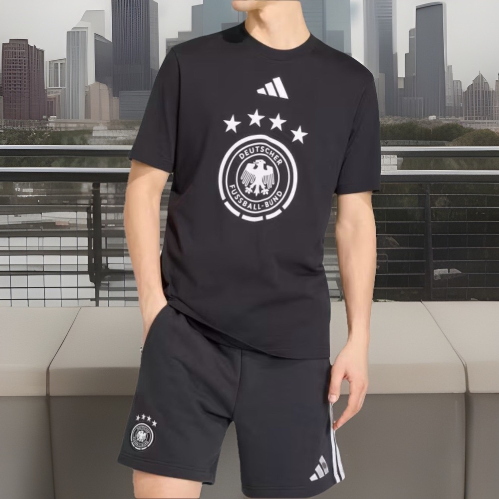 Adidas Germany National Soccer Team Men's DNA Graphic T-shirt Black Size M New